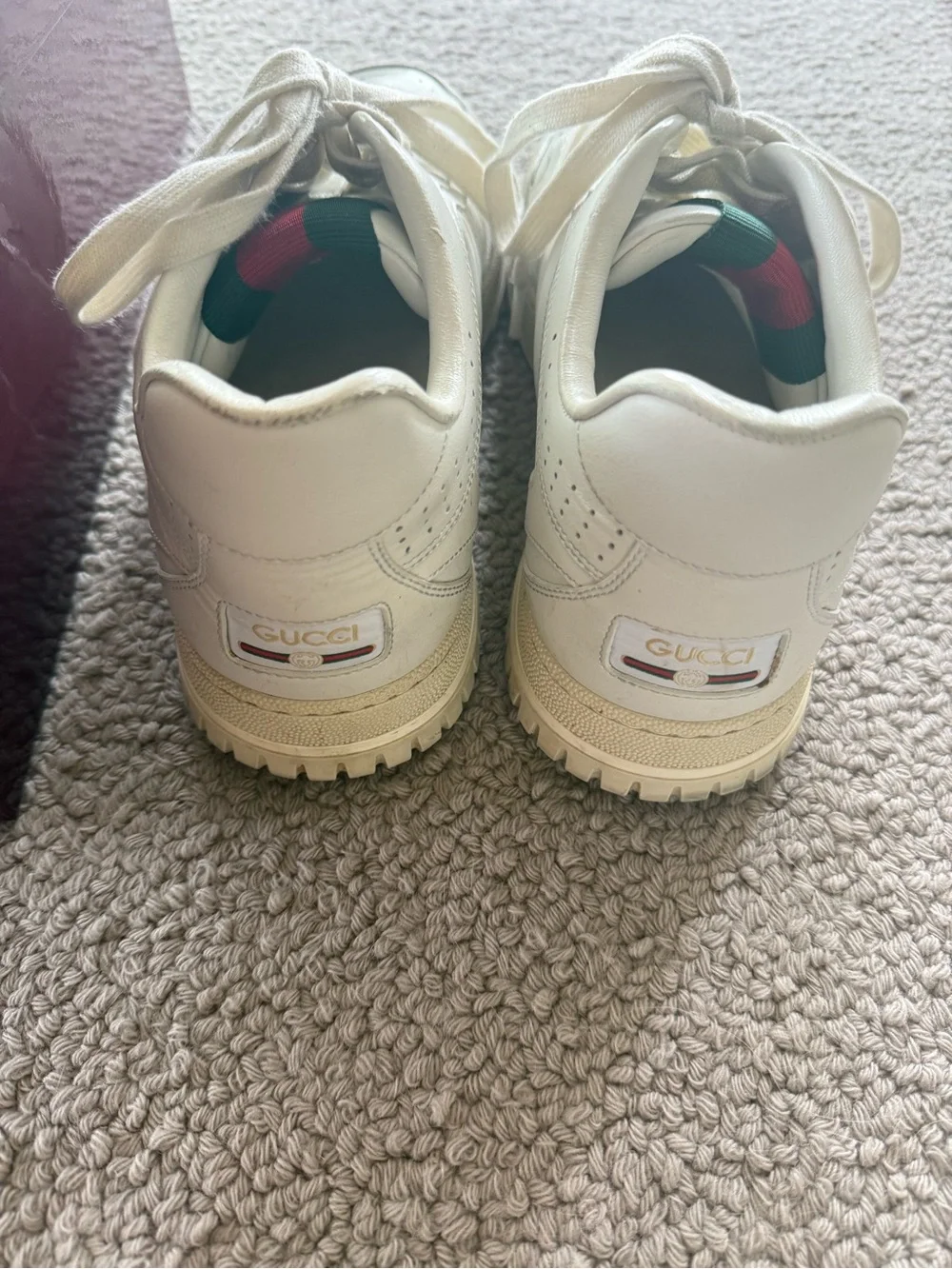 Gucci Men’s  White Leather Sneakers with Green-Red Heel Detail